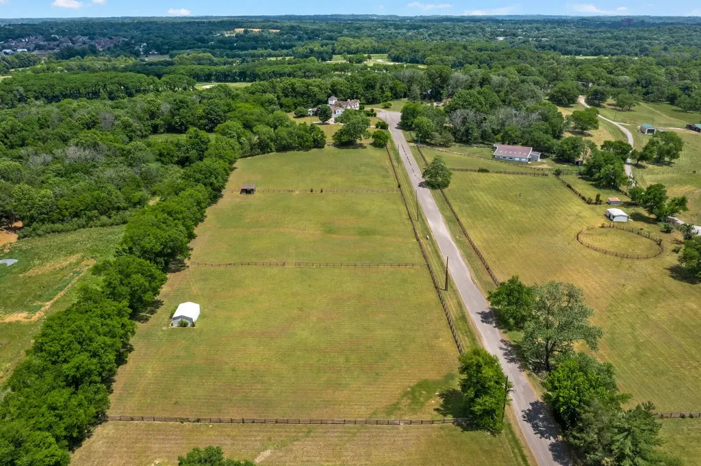 108 Pineywood Acres Drive Madison TN 37115