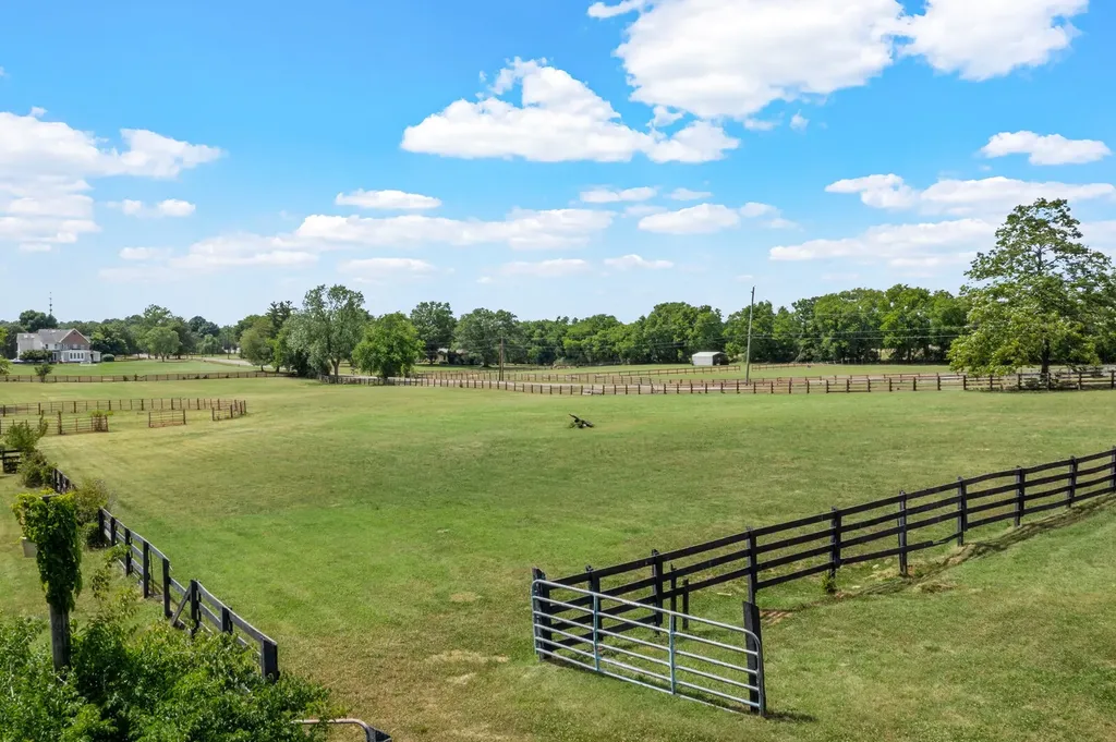108 Pineywood Acres Drive Madison TN 37115