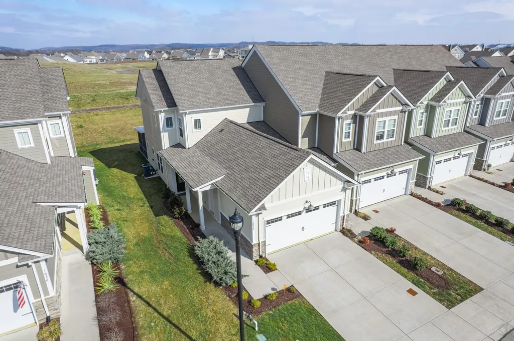 1034 June Wilde Ridge Spring Hill TN 37174