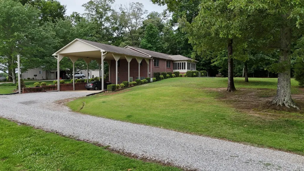2465 Bybee Chapel Road Rock Island TN 38581