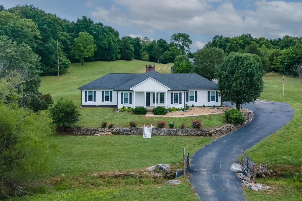 2541 Mooresville Highway Lewisburg TN 37091