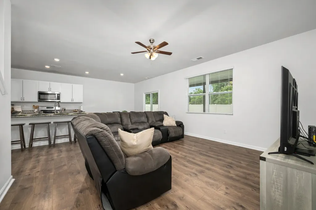237 William Dylan Drive Murfreesboro TN 37129