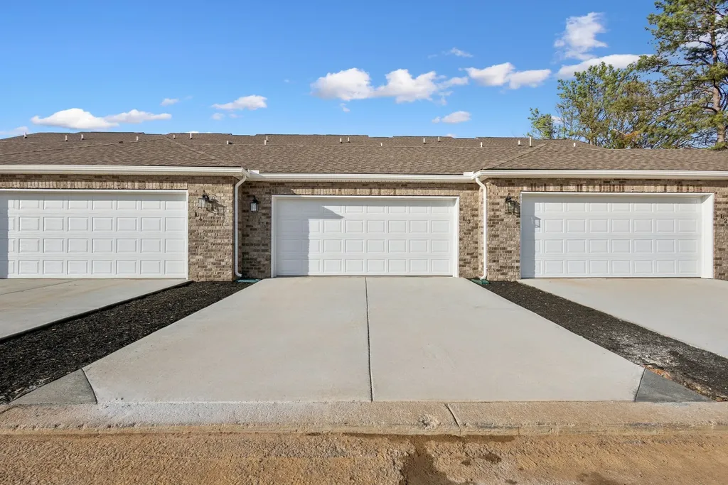 2900 Suzanne Landon Drive Murfreesboro TN 37130