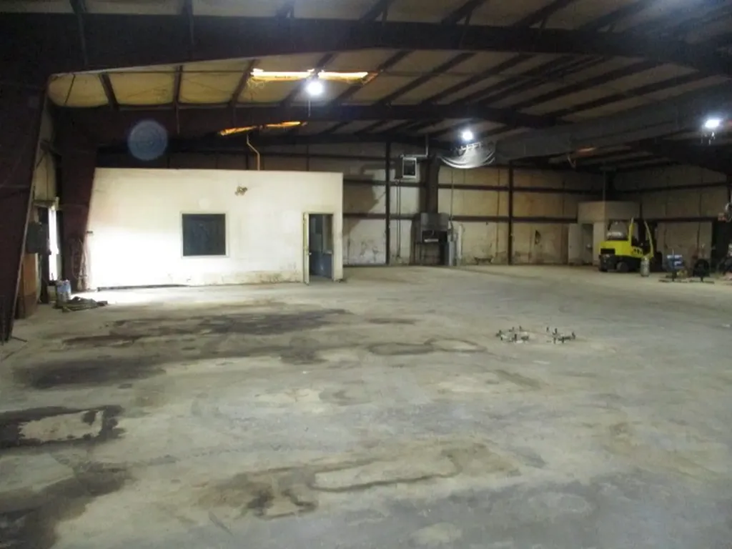 1126 Old Highway 109, N Gallatin TN 37066