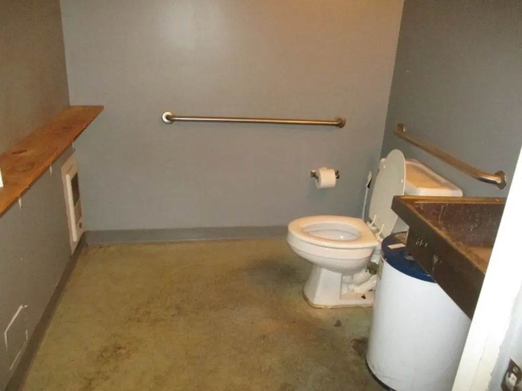 1126 Old Highway 109, N Gallatin TN 37066