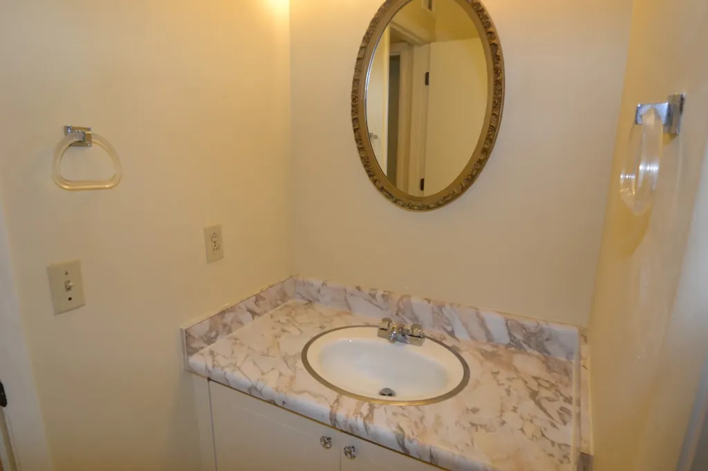 1900 Richard Jones Road Nashville TN 37215