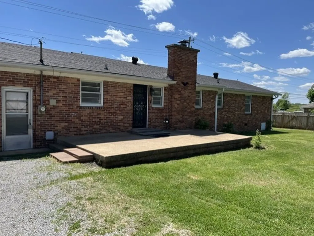 102 Gwen Avenue Gallatin TN 37066