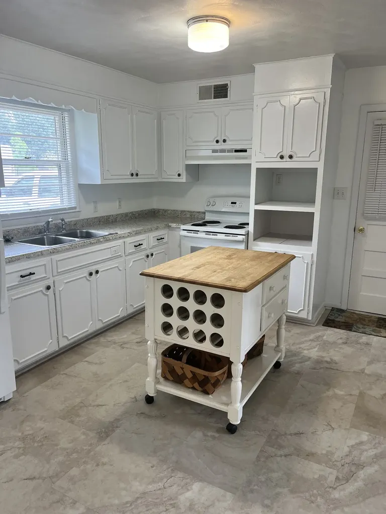 102 Gwen Avenue Gallatin TN 37066
