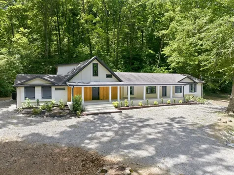 1032 Paint Pony Trail Pegram TN 37143