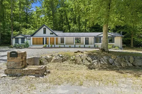 1032 Paint Pony Trail Pegram TN 37143