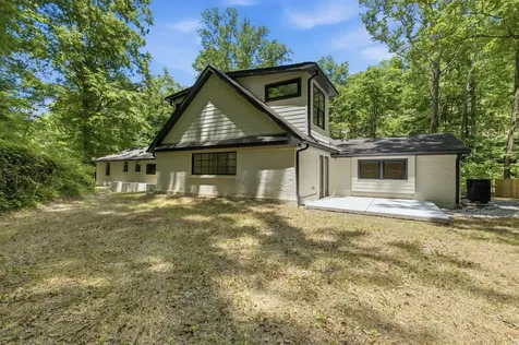 1032 Paint Pony Trail Pegram TN 37143