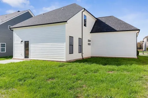 106 Lula Lane Kingston Springs TN 37082