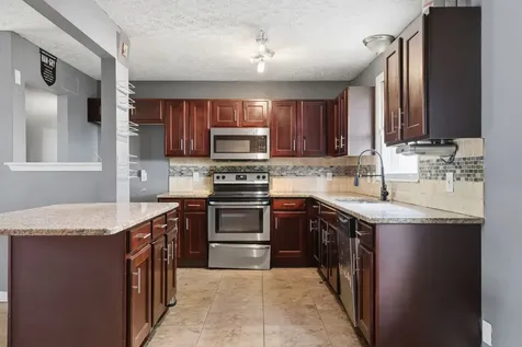 2615 Edge O Lake Drive Nashville TN 37217