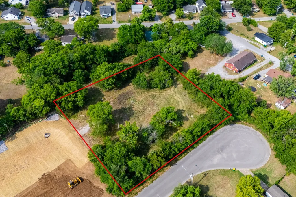 708 Hartsville Pike Lebanon TN 37087