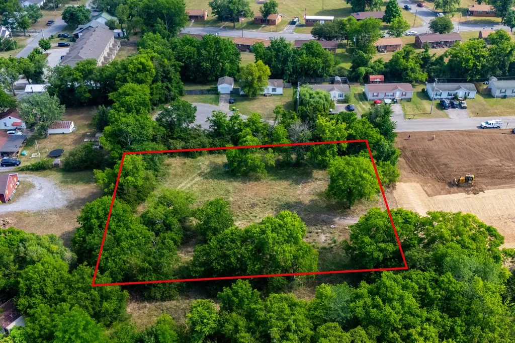 708 Hartsville Pike Lebanon TN 37087