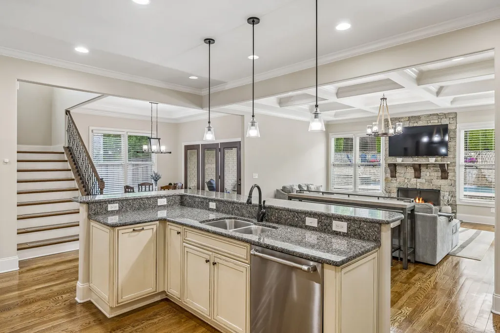 4001 Wallace Lane Nashville TN 37215
