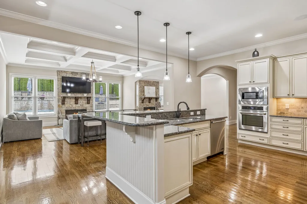 4001 Wallace Lane Nashville TN 37215