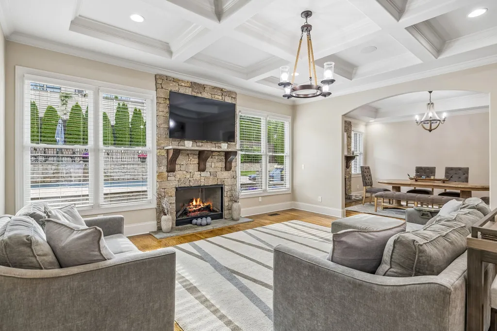4001 Wallace Lane Nashville TN 37215