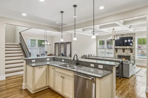 4001 Wallace Lane Nashville TN 37215