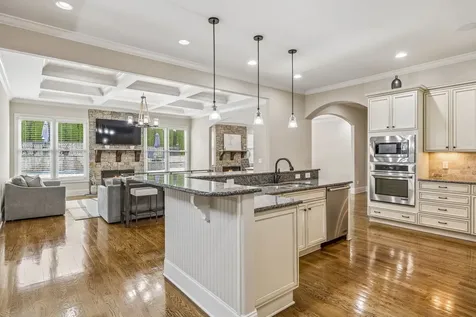 4001 Wallace Lane Nashville TN 37215