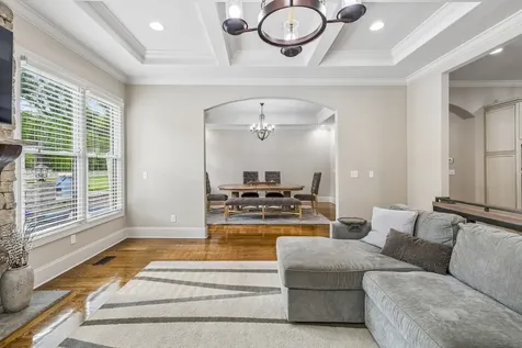 4001 Wallace Lane Nashville TN 37215