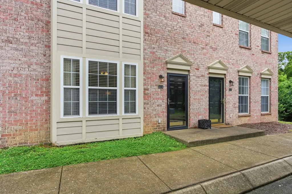 7241 Highway 70, S Nashville TN 37221