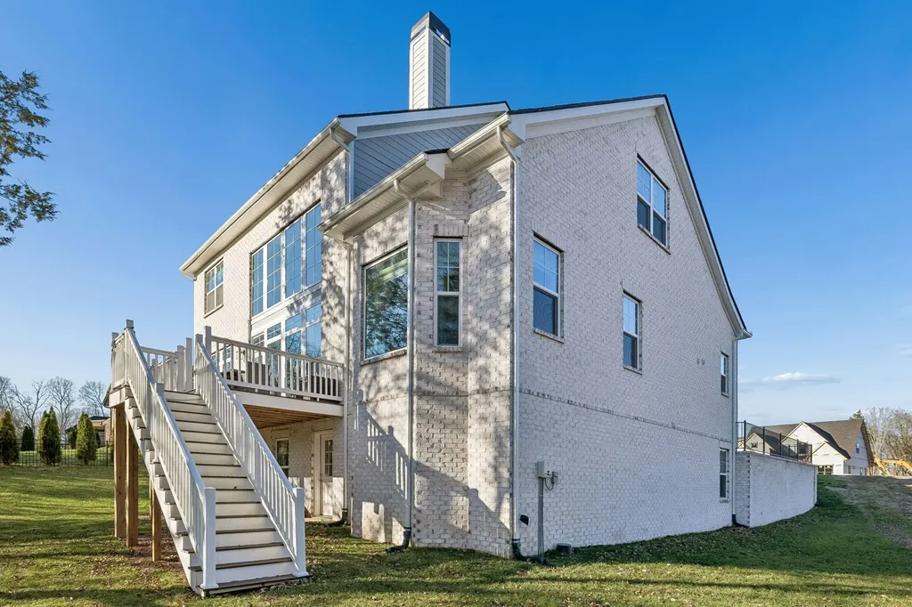 1136 Willow Springs Drive Lebanon TN 37087