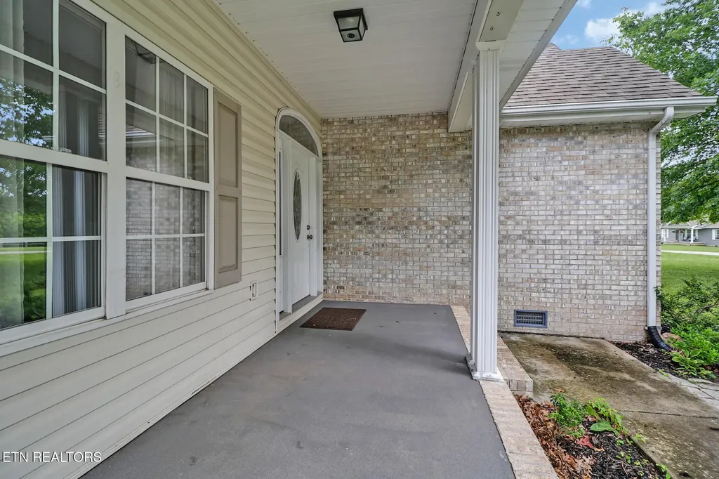809 Buffalo Trail Clarkrange TN 38553