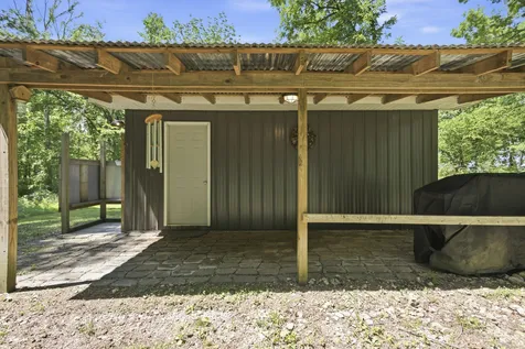 2677 Pigg Schoolhouse Road Santa Fe TN 38482