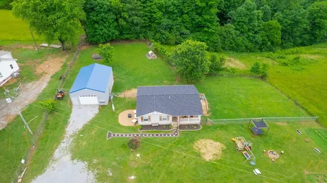 133 Cleveland Road Wartrace TN 37183