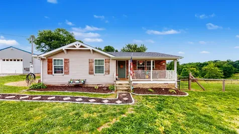 133 Cleveland Road Wartrace TN 37183
