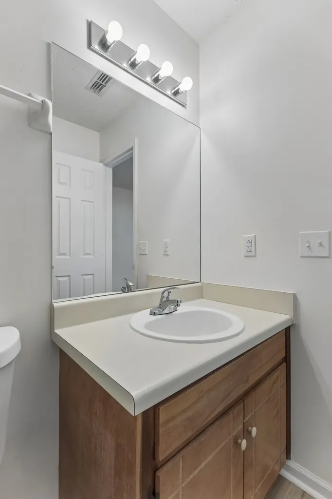 153 Constitution Avenue La Vergne TN 37086