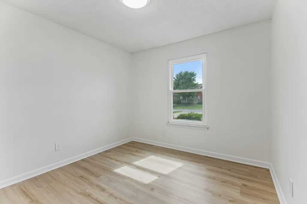 153 Constitution Avenue La Vergne TN 37086