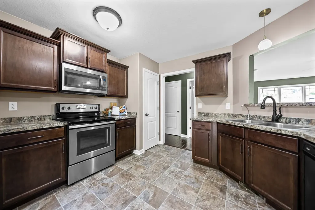1004 Orchard Hills Drive Clarksville TN 37040