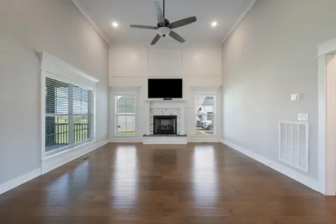 1901 Rhonda Drive Christiana TN 37037