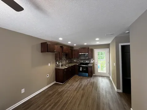 213 Thomas Street Tullahoma TN 37388