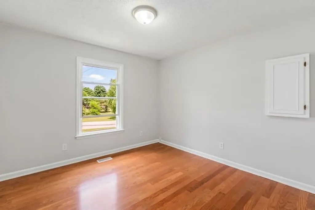 2017 Windsor Drive Columbia TN 38401