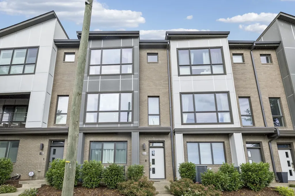 712 Melpark Drive Nashville TN 37204