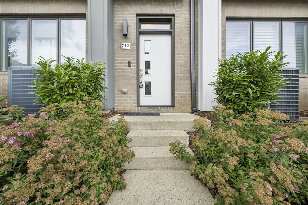 712 Melpark Drive Nashville TN 37204