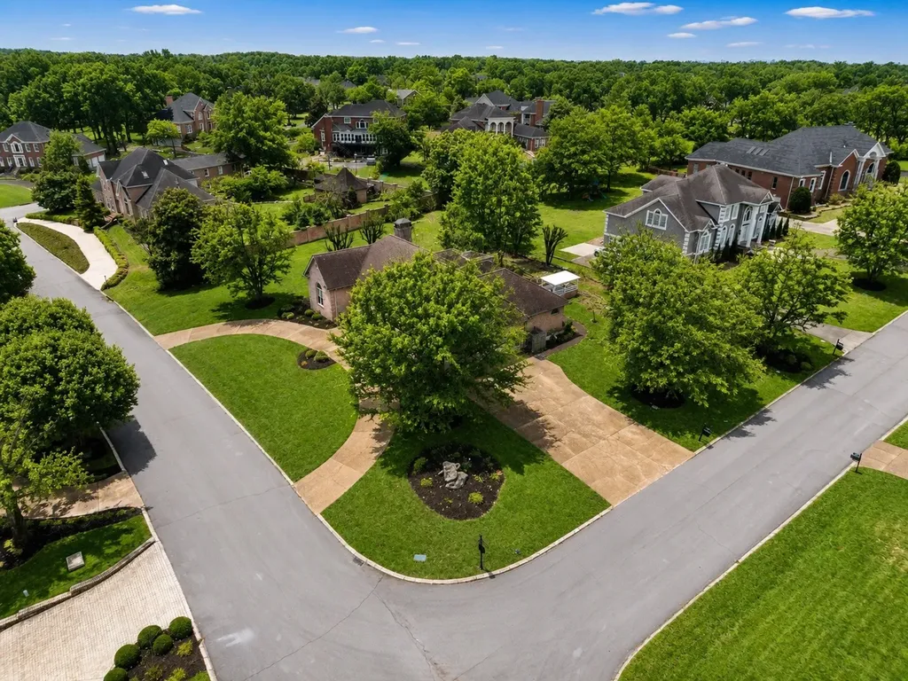601 Ward Circle Old Hickory TN 37138