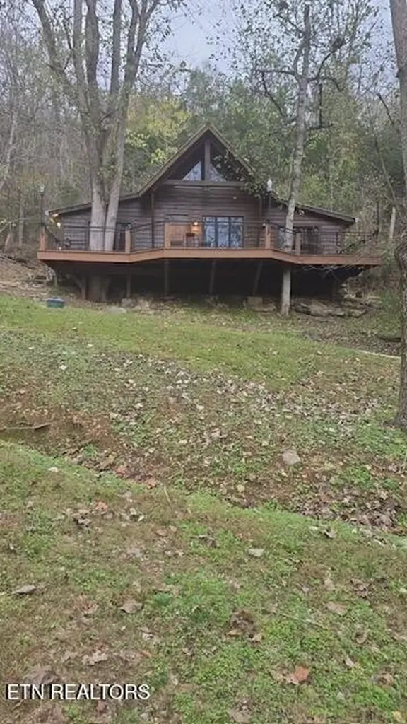 360 Spurlock Hollow Lane Gainesboro TN 38562