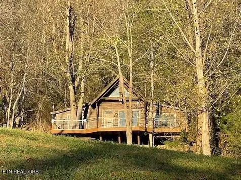 360 Spurlock Hollow Lane Gainesboro TN 38562