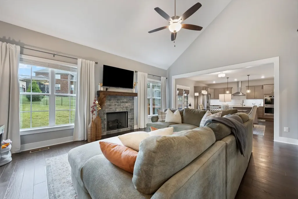 289 Crooked Creek Lane Hendersonville TN 37075