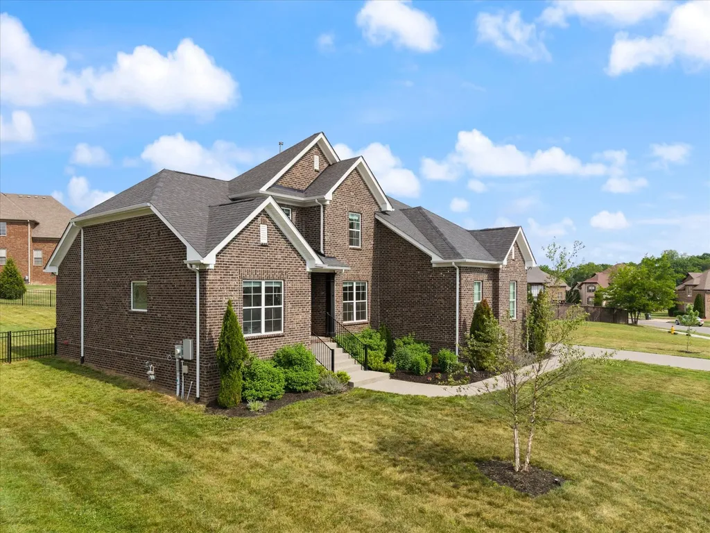 289 Crooked Creek Lane Hendersonville TN 37075