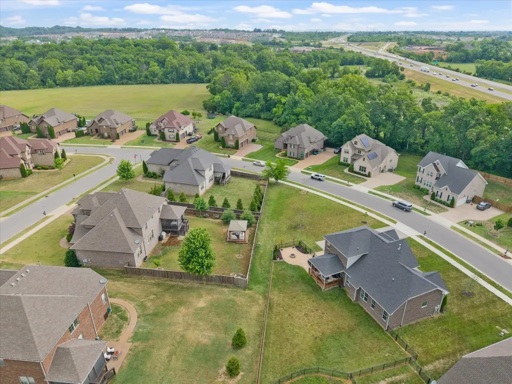 289 Crooked Creek Lane Hendersonville TN 37075