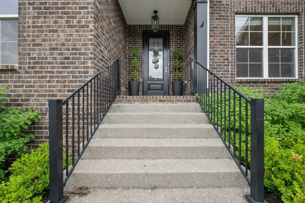 289 Crooked Creek Lane Hendersonville TN 37075