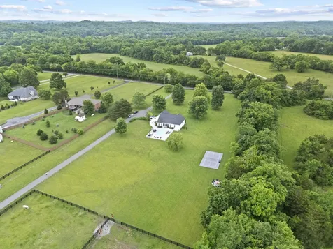 3084 Duplex Road Spring Hill TN 37174
