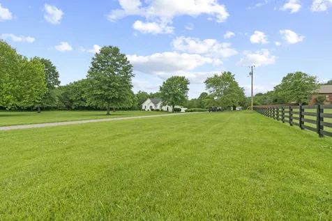 3084 Duplex Road Spring Hill TN 37174