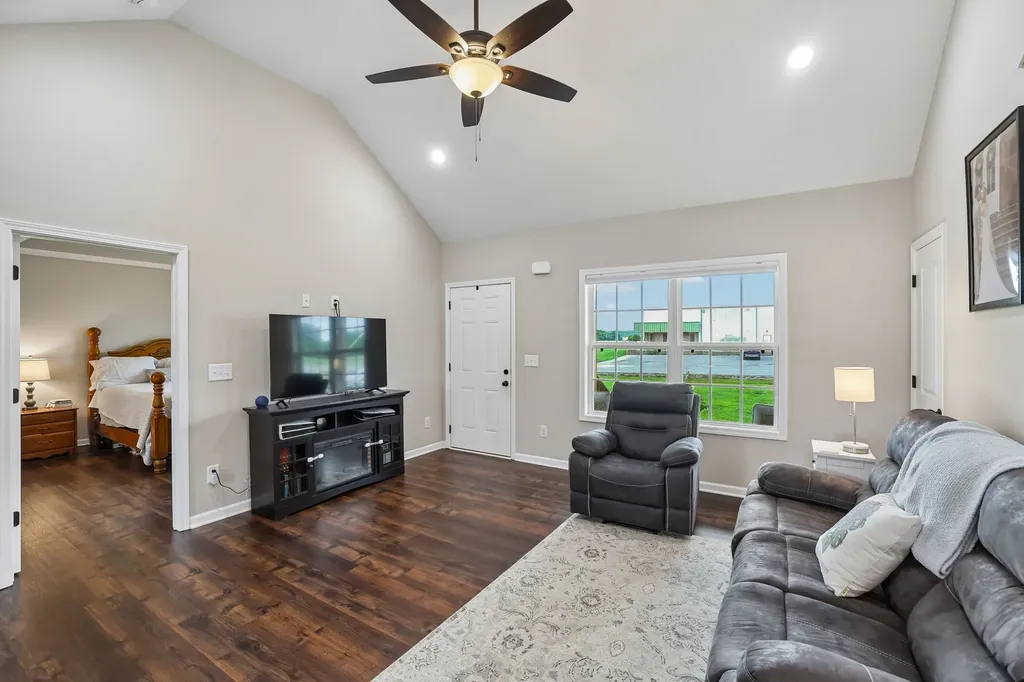 1715 Old Belfast Road Lewisburg TN 37091