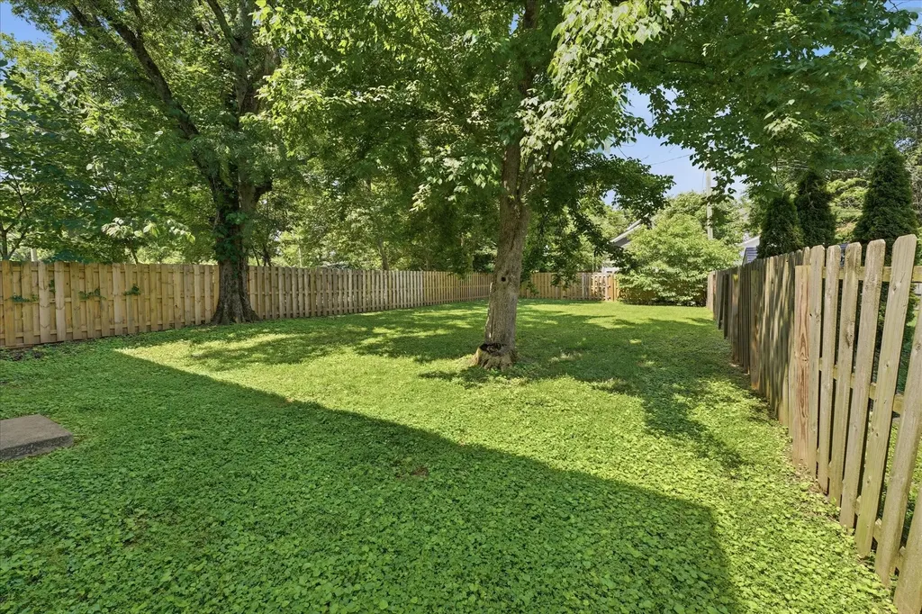1204 N 8th Street Nashville TN 37207